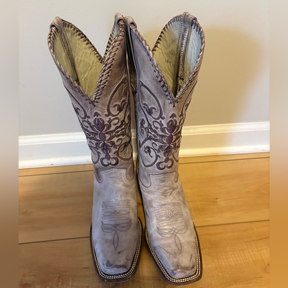 JB Dillon Women’s Leather Cowgirl Boots, Embroidered, Square Toe, GUC, SZ 9